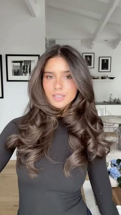 Fancy Blowout Hair, Curly Blow Dry Long Hair, Ashy Medium Brown Hair, Brunette Blowout Hair, Cool Dark Brown Hair Color, Bouncy Layered Hair, Middle Part Blowout, Bouncy Curls Medium Hair, 90s Bombshell Hair