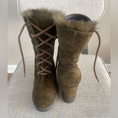 Brand New, Never Worn, Aquatalia Ankle Boots. Soft Suede With Shearling Lining. Size 7, Heel 2.9 Inc. Made In Italy Luxury Leather Mid-calf Winter Boots, Luxury Leather Mid-calf Boots For Winter, Winter Suede Wedge Boots With Round Toe, Luxury Suede Boots For Winter, Luxury Round Toe Heeled Boots For Winter, Luxury Winter Boots With Faux Fur Trim, Luxury Sheepskin Round Toe Boots, Luxury Mid-calf Boots With Round Toe For Winter, Elegant Leather Wedge Boots For Winter