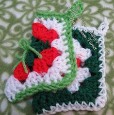 Ideal Delusions: Blanket Stitch ? Granny Square Stocking, Crochet Christmas Trees Pattern, Crochet Christmas Stocking Pattern, Crochet Granny Squares, Crochet Christmas Ornaments Free, Crochet Classes, Crochet Christmas Stocking, Christmas Stocking Pattern, Bag Pattern Free