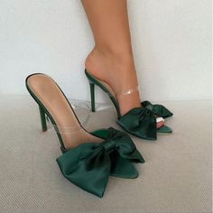 Rough Heels, Pastel Outfit, Heeled Mules Sandals, Bow Heels, Super High Heels, Heel Slippers, Leather High Heels, Satin Bow, Pretty Shoes