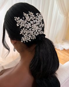 Our exquisite bridal hair comb is made up of shimmering crystals and light pearls. With botanic elements and soft sprays, this elegant crystal hair comb will go perfect with any wedding dress style. A stunning wedding headpiece that will forever be remembered from the moment you say I do. -Genuine crystals -Comb added for extra comfort and security -Approximately 5.2in wide x 6.5in long (13.2cm x 16.5cm) -Rhodium plated non-tarnish finish for brilliance Shown with earrings E192 and bracelet B145 Pineapple Cupcake, Mexican Themed Weddings, Pearl Comb, Crystal Comb, Funky Pants, Focus Point, Themed Weddings, Crystal Hair Comb, Head Pieces