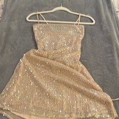 Hello Molly Shimmy Dance Dress Gold, Size 4. Nwt Great Homecoming, Party, Cocktail, New Years, Holiday Dress-Never Worn. Cotton Lining. Sequin Halter Dress, Chiffon Ruffle Dress, Dark Green Dress, Homecoming Party, Black Dress Formal, Hot Pink Dresses, Crochet Mini Dress, Free Dresses, New Years Dress