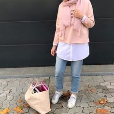 Cute Hijab Outfits, Styles Hijab, Hijab Fashion Summer, Pink Things, Casual College Outfits, Accessories Pink