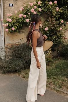 30 Cute Summer Outfits to Try: Adorable and Easy Styles for 2024 Easy Put Together Outfits, Formal Outfits For Women, Networking Outfit, Classy Business Outfits, Dress Code Casual, Business Professional Outfits, Summer In Italy, Fest Outfits