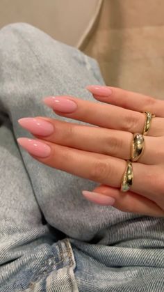 Daisy Acrylic Nails, Basic Nails, Classic Nails, Soft Nails, Coffin Nails Long, Pink Acrylic Nails, Oval Nails, Neutral Nails, Minimalist Nails