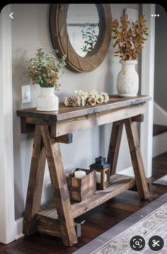 Entryway Table Decor, Rustic Wood Furniture, Rustic Cabinets, Diy Sofa Table, Garden Decor Projects, Home Entrance Decor, Entryway Table, Entrance Decor, Hall Table