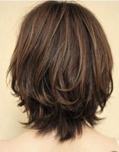 Woman Haircut, Layered Haircuts For Women, Haircuts For Medium Length Hair, Latest Haircuts, Hair Inspiration Short, Hairstyles For Medium Length Hair Easy, Haircuts For Medium Hair, Mid Length Hair, Hair Dye Colors