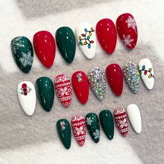 Christmas Press On Nail Designs, Press On Christmas Nails, Rainbow Christmas Nails, Christmas Sparkly Nails, Lowkey Christmas Nails, Christmas Nails With Rhinestones, Cool Christmas Nails, Christmas Plaid Nails, Ugly Christmas Sweater Nails