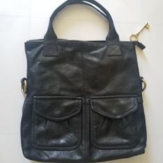 Used But In Good Condition Has Some Signs Of Worn As You Can See In The Handle Black Color No Adjustable Straps I Lost That Fossil Handbags, Fossil Bags, Fossil, Black Color, Adjustable Straps, Bag Lady, Lost, Handbags, Signs