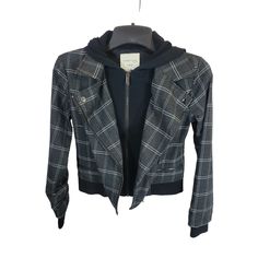 Nwt Habitual Girl Lyla Gray Plaid Zip Front Hoodie Moto Jacket Girls Size 14; New With Tags; Color - Gray; Pit To Pit - 16 In; Sleeves From Shoulder - 22 In; Length Shoulder To Hem - 19 In; Comes From A Non Smoking Home. Offers Welcome! Inv1107 Trendy School Outerwear For Fall, Trendy Fall Outerwear For School, Trendy Winter Outerwear For School, Trendy Hoodie For School In Fall, Casual Hooded Biker Jacket For Fall, Casual Hooded Cropped Jacket For Winter, Trendy Hooded Winter Biker Jacket, Trendy Winter Hooded Biker Jacket, Trendy Hooded Biker Jacket For Winter