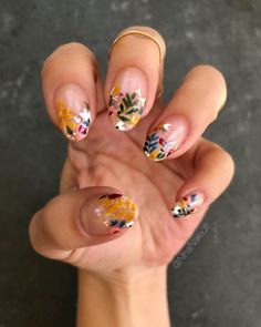 Stone Nails, Easter Nails, Crystal Nails, Manicure Y Pedicure, Dream Nails, Floral Nails, Nail Arts, Manicure E Pedicure, Wedding Nails