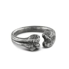 "Celebrate and embrace your inner gothic with this gorgeous Femur Bone ring. Like a dusty relic from some long-forgotten tomb, or the earthly remains of a stealthy predator's last meal - let this ring immortalize that which once was and (if you're into that kind of thing) what will one day return. Spectacular detailing on this ring give it a wonderful organic feel - although hand carved it looks as through this bone is completely real. The shaft of the bone wraps comfortable around the finger, w Castlevania Oc, Femur Bone, Bone Ring, Dr Shoes, Dope Jewelry, Ring Antique, Funky Jewelry, The Bone, Dream Jewelry