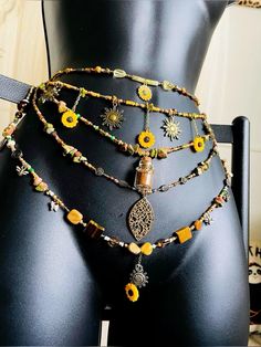 Moon Jewelry Aesthetic, Estilo Hippy, Earthy Outfits, Belly Jewelry, Jewelry Accessories Ideas