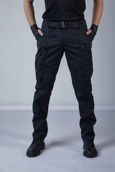 Black Tactical Pants For Streetwear, Black Techwear Work Pants With Multiple Pockets, Techwear Pants With Belt Loops For Outdoor, Fitted Techwear Bottoms For Outdoor Activities, Techwear Cargo Trousers, Outdoor Techwear Trousers, Fitted Techwear Pants For Outdoor, Fitted Outdoor Techwear Pants, Techwear Cargo Style Work Pants For Outdoor