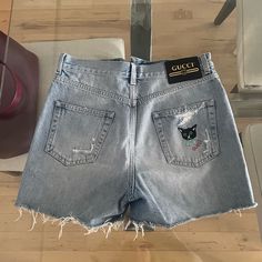 Worn Once, High Waisted Short Gucci Bottoms For Summer, Spring Gucci Short Bottoms, Gucci Spring Bottoms In Short Length, Gucci Short Bottoms For Spring, Luxury Short Bottoms For Spring, Luxury Short Spring Bottoms, Luxury Short Length Bottoms For Spring, Luxury Short Length Spring Bottoms, Gucci Spring Short Bottoms