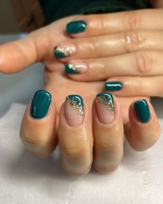 Do you love the look of dark teal nails? Are you wondering what nail design style should you go for? Teal Sparkle French Tip Nails, Nail Color For Teal Dress, Teal Wedding Nails For Bridesmaid, Teal Nail Inspo Short, Teal Colour Nails, Nails Acrylic Green Design, Teal Green Nail Ideas, Stage Green Nails, Teal Gel Nails Short