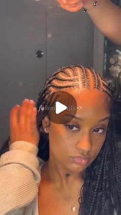 Cornrow And Knotless Braids, Easy Fulani Braids Hairstyles Designs, Fulani Braids Bun, Fulani Braids Simple, Zigzag Fulani Braids, Easy Fulani Braids, Fulani Side Part Braids, Alicia Keys Fulani Braids, Styling Fulani Braids