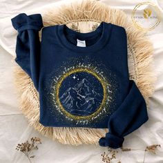 Celestial Shirt, Bookish Merch, Night Court, Mountain Shirt, Sweatshirts Quotes, Light Academia, Oscar Wilde, Cropped Hoodie, Dark Academia