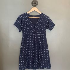 Never Worn Navy And Cream Madewell Short Sleeve Dress Empire Waist V Neck Madewell Dress, Dress Empire Waist, Empire Dress, Madewell Dresses, Short Sleeve Dress, Empire Waist, Dresses Xs, Sleeve Dress, Madewell