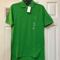 Size S Custom Fit Brand New With Tag Green Sporty Polo Shirt, Green Moisture-wicking Polo Collar Top, Sporty Green Polo Collar T-shirt, Polo Shirt Colors, Lauren Green, Ralph Lauren Shirt, Custom Fit, Men's Polo Shirt, Polo Ralph Lauren