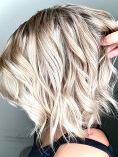 Medium Hair, Hair Ideas, Medium Hair Styles, Hair Makeup, Hair Color, Hair Cuts, Blonde, Long Hair Styles, Hair Styles