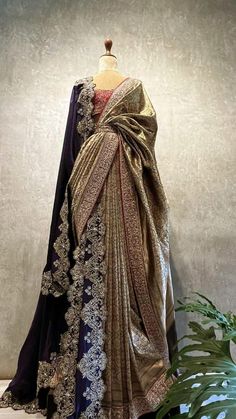 Bakhu Dress, Pretty Suits, Model Saree, Rose Gold Wedding Dress, Indian Royalty, Saree Drapes, Modest Outfits Muslim, Indian Bridesmaid Dresses, Trendy Outfits Indian