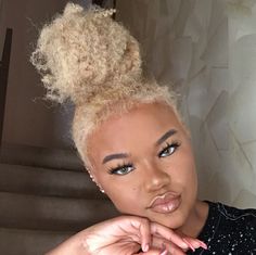 Black Girls R Magic — @buddyvaughnn Beige Blonde Hair On Black Women, Blonde Hair Natural, Bob Ombre, Girl With Blonde Hair, Blonde Afro, Blonde Natural Hair, Ombre Dark, Curly Color, Blonde Ambition