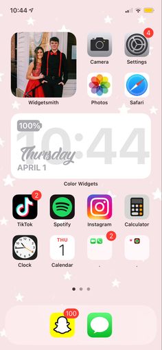 Iphone Organisation, App Organization, Widgetsmith Ideas, Iphone Texts, Ios Themes, Spotify Instagram, Phone Layouts