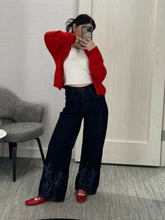 #redsweater #balletflats #redshoes #jacquemus #outfits #outfitinspo #red Flats Winter Outfit, Red Flats Outfit Winter, Red Ballet Flats Outfit Autumn, Red Heels Outfit Casual, Red Flats Outfit Fall, Red Flat Outfits, Pink Flat Shoes Outfit, Outfits With Red Sweater, Outfits With Red Mary Jane Shoes