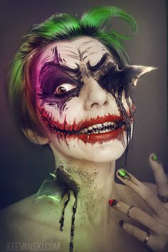 Joker Vs Batman #Makeup Artwork By Keevanski Batman Makeup, Batman Halloween, Mime Makeup, Spfx Makeup, Joker Makeup, Creepy Halloween Makeup, Theatre Makeup, Joker Batman, Special Fx Makeup