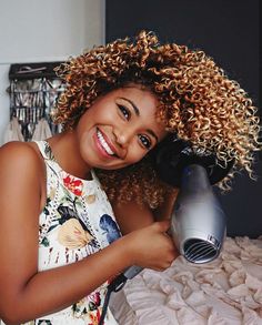 Natural Afro Hairstyles, Make Me Up, Naturally Beautiful, Short Cuts, Natural Curls, Afro Hairstyles, Curly Hair Styles Naturally, Hair Dryer, Natural Hair Styles