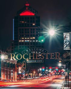 an image of a city street at night