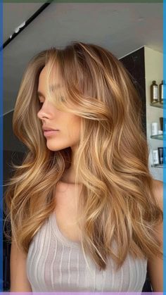 Honey Beige Hair Color, Natural Golden Balayage, Long Hair Strawberry Blonde, Golden Blonde Honey Hair, Golden Blonde Hair Inspiration, Honey Golden Balayage, Color Blonde Hair Ideas, Bronze Blonde Hair Color, Reddish Dirty Blonde Hair