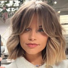 Hair Color Trends: 1. Expensive Brunette 2. Copper 3. Honey Bronde 4. Light Brown 5. Warm Golden Blonde 6. Warm Balayage 7. Frosting Hair Color For Women, Short Hair Balayage, Short Blonde Hair, Hair Color Trends, Great Hair, Big Hair, Balayage Hair, Bob Hairstyles, Hair Looks