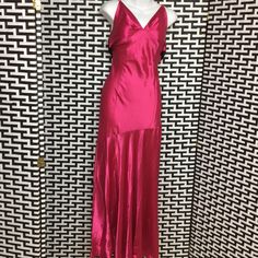 Hot Pink & Black Beautiful Evening Gown Dark Brown Dress, Beautiful Evening Gowns, Dresses Beautiful, Black Evening Dresses, Beautiful Evening, Cotton Midi Dress, Satin Maxi Dress, Maxi Tank Dress, Chiffon Maxi Dress