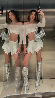 Look Da Festival, Coachella Fits, Festival Outfits Rave, Looks Pinterest, Silver Boots, Outfits Rave, Coachella Outfit