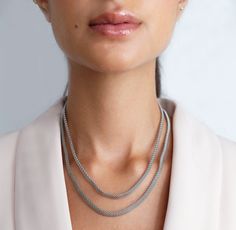 "MESH CHAIN NECKLACE" Dainty Pendant Necklace, Thick Necklace, Glam Jewelry, Mesh Necklace, Jewel Necklace, Dainty Chain, Simple Outfit, Square Earrings Studs, Fancy Jewelry