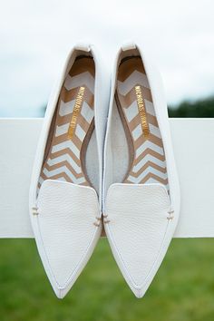 Nicholas Kirkwood Shoes, Pointed Loafers, Pointy Flats, Stunning Wedding Venues, Look Formal, Summer Shoe, Nicholas Kirkwood, Glamorous Wedding, Decor Details