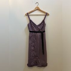 Size 6 100% Silk Silk Cocktail Dress With Lace Trim, Spring Silk Dress With Lace Trim, Silk Floral Dress, Alberta Ferretti, Size 6 Dress, Color Purple, Floral Dress, Philosophy, Size 6