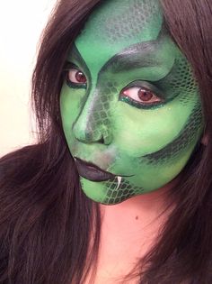 Face Painting - Make Believe Face Painting snake dragon lizard Face Painting Ideas For Adults, Painting Ideas For Adults, Halloween Face Painting Ideas, Snake Face Paint, Painting Snake, Easy Halloween Face Painting, Medusa Halloween Costume, Dragon Face Painting, Halloween Face Painting