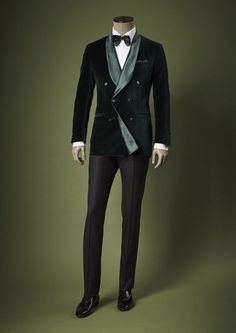 Velvet Suit For Men, Suit With Shawl, Green Velvet Suit, Suit For Groom, Double Breasted Suit Men, Green Velvet Jacket, Elegant Wear, Wool Shoes