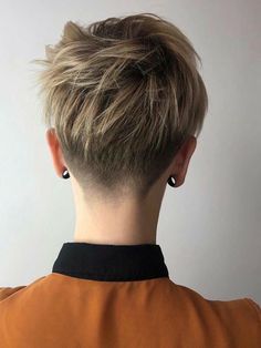 Short Shaved Pixie Haircuts, Tomboy Haircut Blonde, Undercut Pixie Haircut For Thick Hair, Queer Pixie Cut, Pixie With Fade, Androgynous Pixie Cut, Women Fade Haircut, Female Fade Haircut, Pixie With Undercut