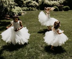 Flower Girl Aesthetic Wedding, Wedding With Baby, Kids At Wedding, Wedding Core, Vogue Wedding, Cream Wedding, Plan My Wedding, Photo Filters, Classy Wedding