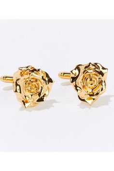 Say “I do” with our Wedding Bliss Eternal Cufflinks. Beautifully handcrafted, real roses are entirely covered in 24k gold—adding a touch of glamour and elegance to your special day. Our dazzling floral cufflinks are the perfect choice for your groom or a show-stopping accessory for your wedding party. Start your life off together with a gift that will inspire success, prosperity, and compassion for years to come. Eternal Rose, Floral Cuff, Wedding Cufflinks, Pink Rose Bouquet, Cufflink Box, Real Rose, Gold Cufflinks, Anniversary Present, Gold Dipped