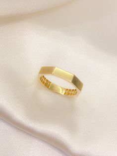 "ABOUT PRODUCT This 14K Gold Ring is beautifully designed and hand crafted with our associates to make this a special gift for your loved ones. Knowing the value of our customers, We prepare each piece with extra care and attention. ITEM DETAILS Material: 14K Gold Approx: 2,10 gram Available colors: Gold, Rose Gold, White Gold Available Sizes: 4 US to 11 US ✪ 14k Solid Gold ( Certification will be included with your order ) ✪Available 14K White, Yellow, Rose Gold (also in 10, 18K) 🛠 Yazal Jewel Octagon Ring, Gold Cost, Fine Jewelery, Rose Gold White, Ring Minimalist, 14k Gold Ring, Yellow Rose, Gold Style, Gold Bands