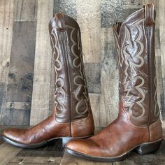 In good used condition. Boots have marks, scuffs, scratches and show heel wear (See photos). No rips or tears. Shipping with USPS priority mail. Vintage Closed Toe Boots With Goodyear Welt, Vintage Goodyear Welted Boots With Almond Toe, Tall Cowboy Boots, Cowboy Boots Mens, Mens Cowboy, Tony Lama, Boots Mens, Cowboy Western, Gold Labels