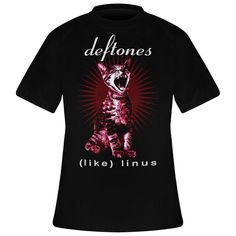 - T-Shirt Unisexe des Instigateurs du Nu Metal - Visuel Tiré de la Toute Première Démo qui Lança la Bande à Stephen Carpenter et Chino Moreno - Merchandising Officiel Deftones Éternels Ados à Planches à Roulettes, Faites un Saut par le SHOP DES VÊTEMENTS DU NU METAL et Pour Être Chaussé en Conséquence, le MAGASIN DES CHAUSSURES DE SKATE Est Tout Désigné ! Stephen Carpenter