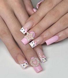 Hello Kitty Nail, Kitty Nail, Kitty Nails, Hello Kitty Nails, Classy Acrylic Nails, Pretty Gel Nails, Christmas Nails Acrylic