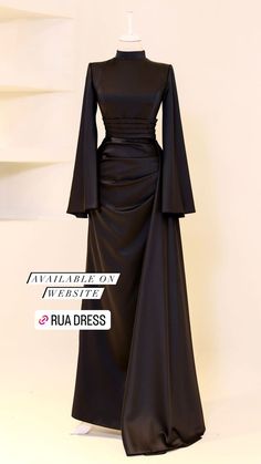 Modest Gowns Evening Classy, Modest Graduation Outfit Hijab, Dresses For Wedding Guests Hijab, Dresses To Wear To A Wedding Hijab, Dress Graduation Hijab, Long Dress For Wedding Guest, Hijab Party Outfit, Best Wedding Guest Dresses Classy, Wedding Guest Dress Classy