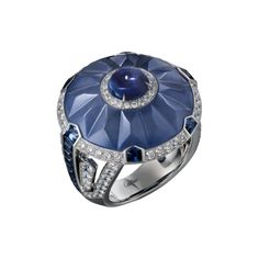 Cartier Royal Collection: platinum, one 2.24 carat cabochon-cut sapphire from Ceylon, carved chalcedony, sapphires, brilliant-cut diamonds. Royal Ring, Royal Rings, High Jewelry Ring, Cartier Jewelry, Blue Stones, Lovely Things